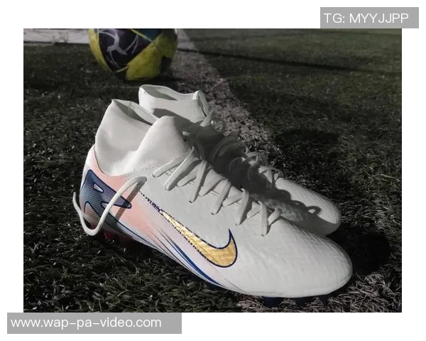 探索3D模型足球鞋的设计创新与技术应用提升运动表现的未来趋势